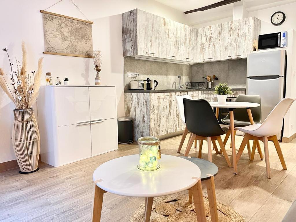 Le Mattoni Apartment Menton Bagian luar foto