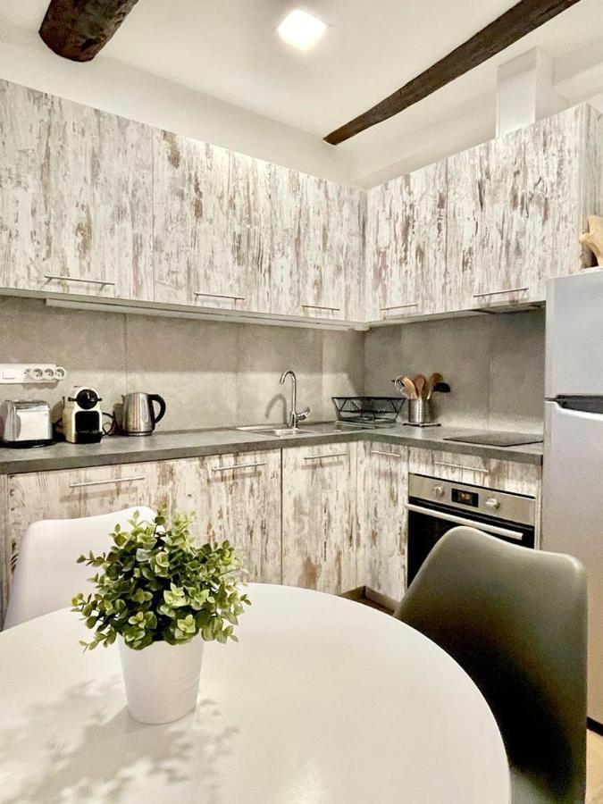 Le Mattoni Apartment Menton Bagian luar foto